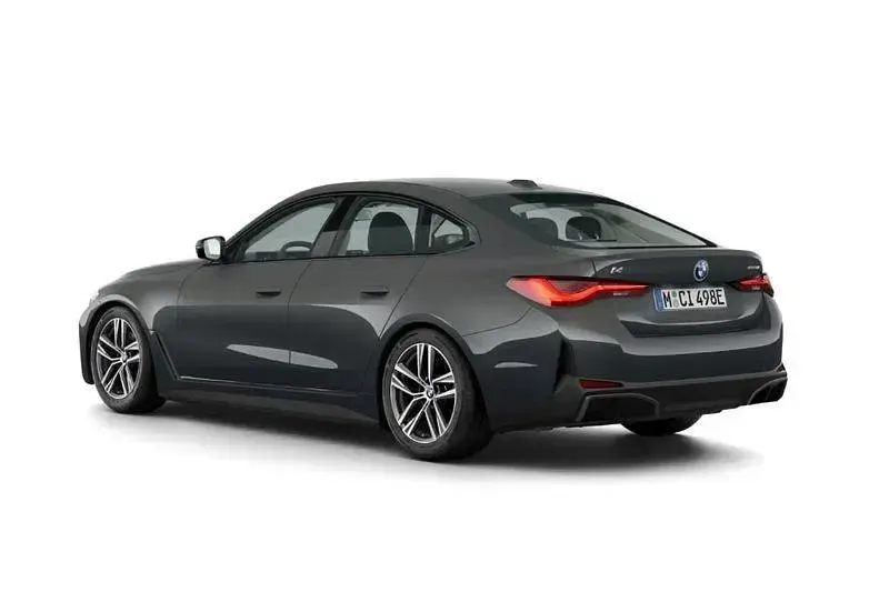 Nuova BMW i4 M Sport 294 kW (401 CV) 2026 Grigio Berlina