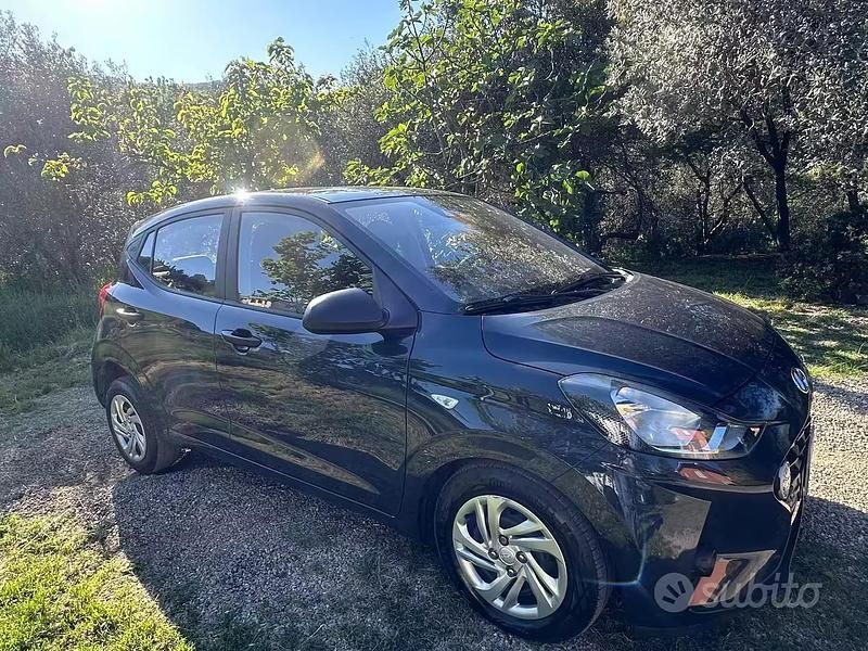 Usata Hyundai i10 Advanced 67 CV (49 kW) 2022 Utilitaria