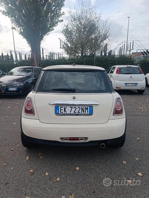 Usata Mini ONE 75 CV (55 kW) 2011 Bianco Utilitaria
