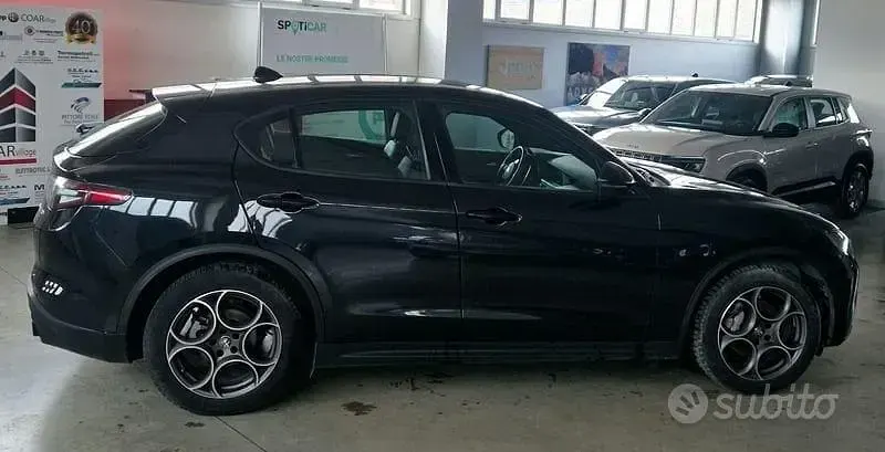 Usata Alfa Romeo Stelvio Sprint 210 CV (154 kW) 2023 Nero SUV