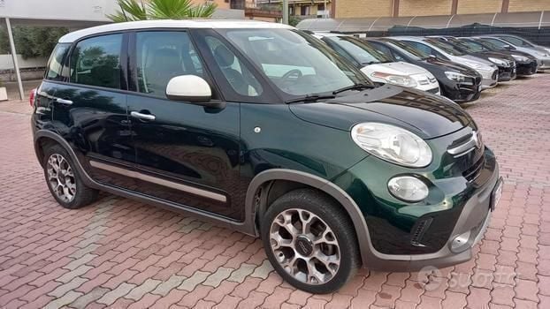 Verde Usata 2017 Fiat 500L Trekking Monovolume | 11.400 € (Cara) - Immagine 1/4