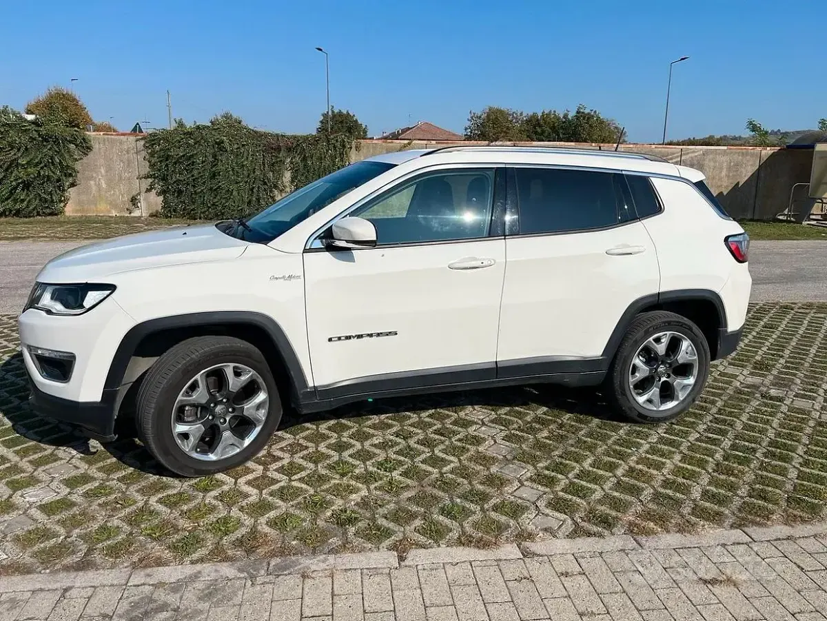 Usata Jeep Compass 140 CV (102 kW) 2018 Bianco SUV
