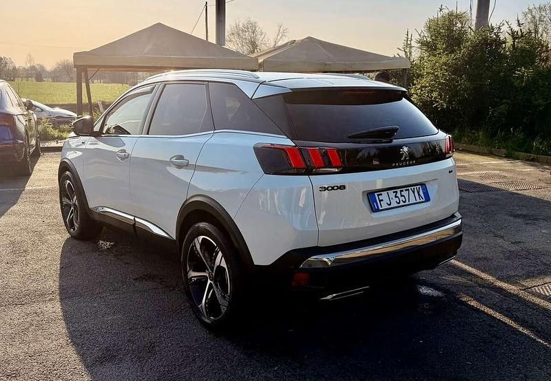 Usata Peugeot 3008 GT 181 CV (133 kW) 2017 Bianco SUV