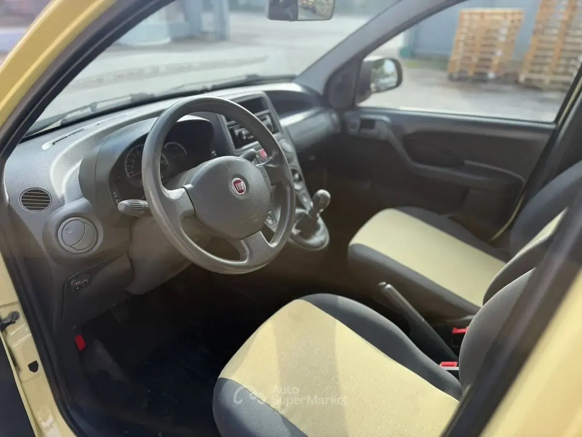 Usata Fiat Panda 80 CV (58 kW) 2012 Giallo Utilitaria