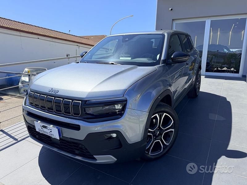 Usata Jeep Avenger Summit 101 CV (74 kW) 2025 Grigio SUV