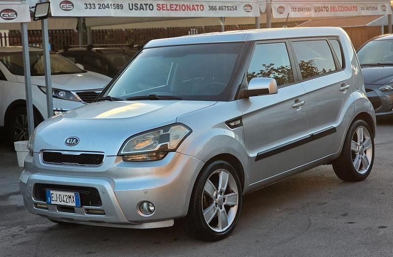 Argento Usata 2011 Kia Soul Active SUV | 3399 € (Super prezzo) - Immagine 1/4