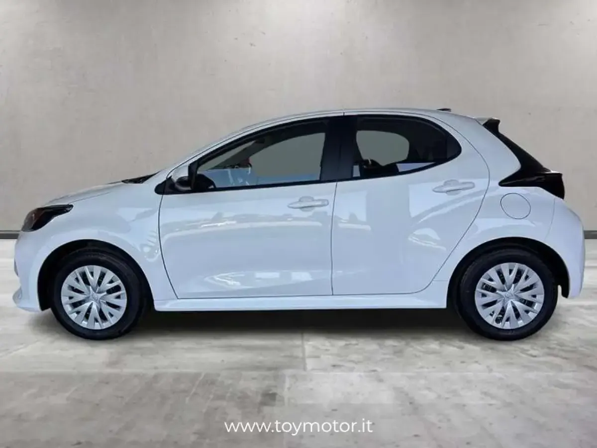 Nuova Toyota Yaris Hybrid 116 CV (85 kW) 2026 Bianco Berlina
