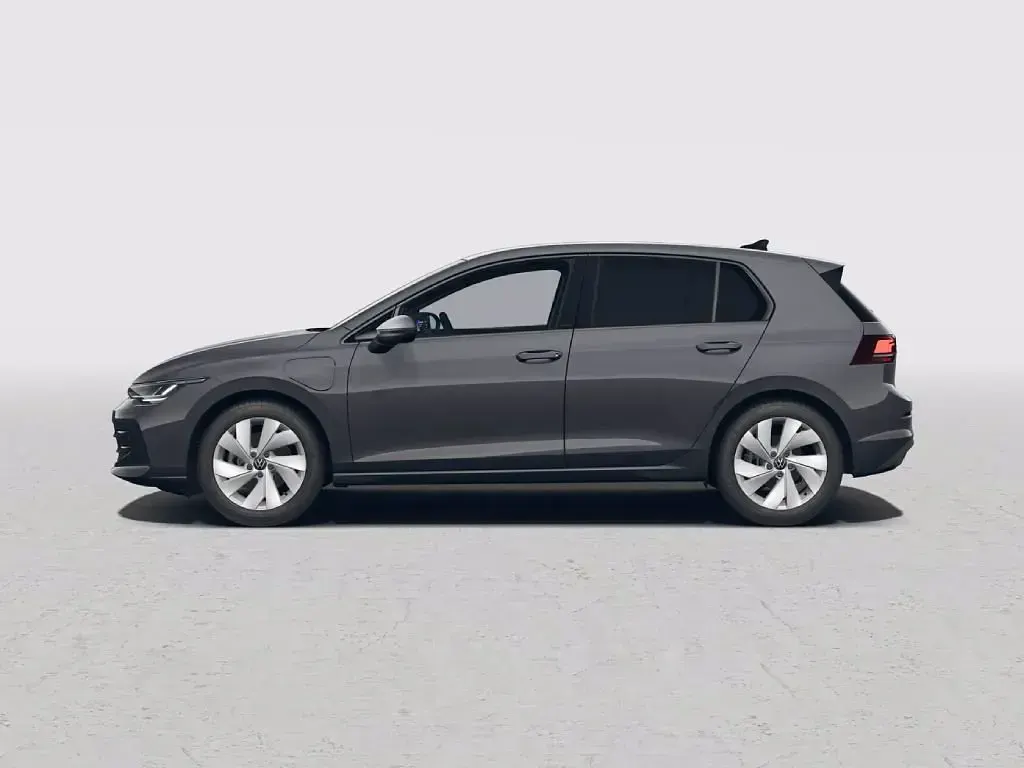 Nuova VW Golf VIII Edition 204 CV (150 kW) 2026 Dolphin grey metallizzato Berlina
