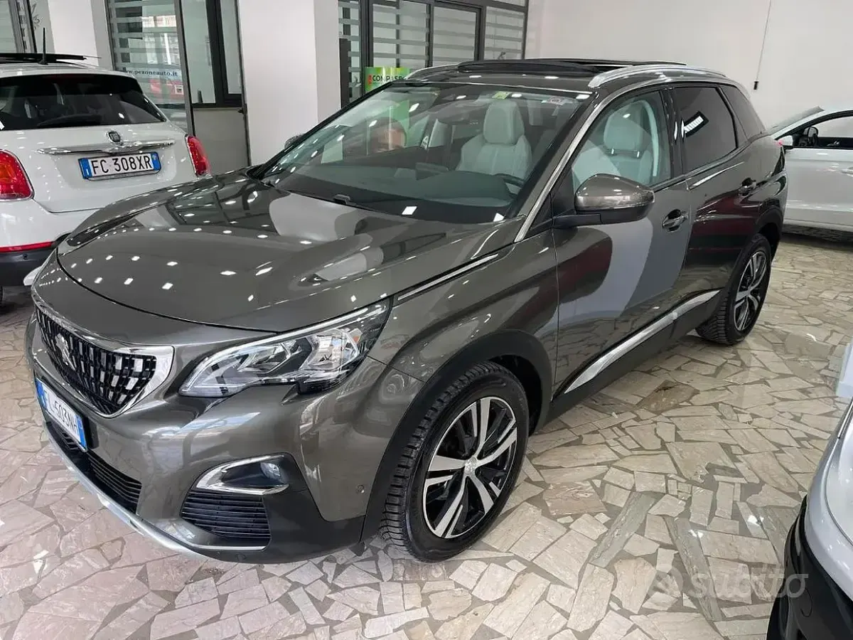 Usata Peugeot 3008 Allure 120 CV (88 kW) 2017 Grigio SUV