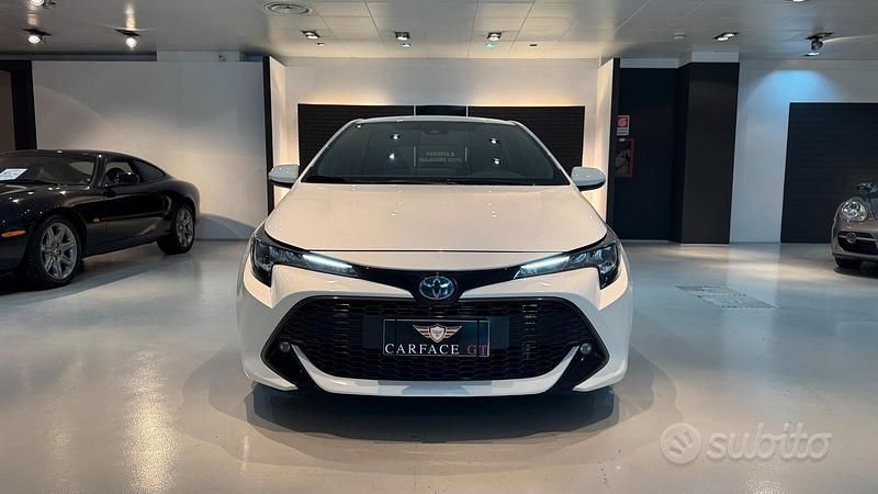 Usata Toyota Corolla Active 98 CV (72 kW) 2021 Bianco Berlina