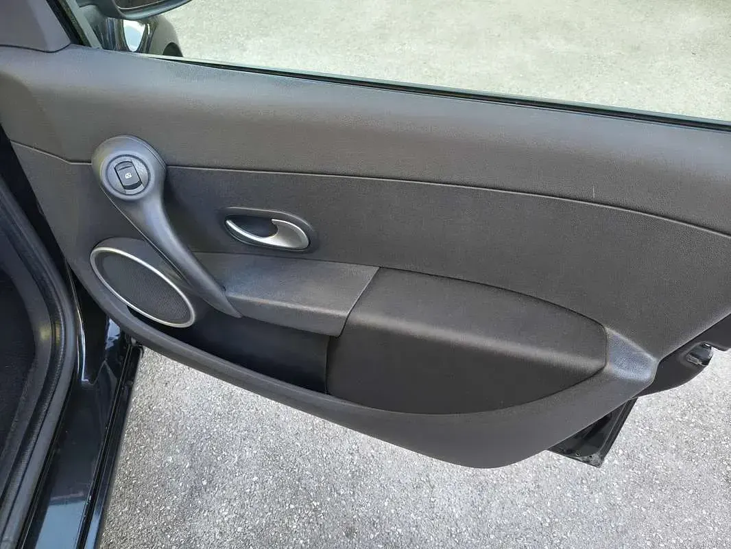 Usata Renault Clio II Dynamique 75 CV (55 kW) 2010 Nero Berlina
