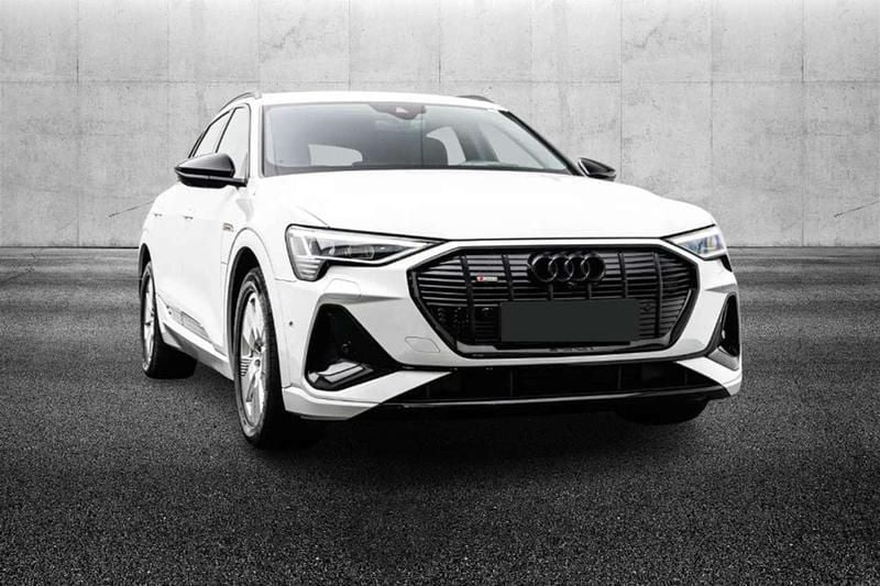 Usata Audi e-tron 225 kW (307 CV) 2021 Bianco SUV