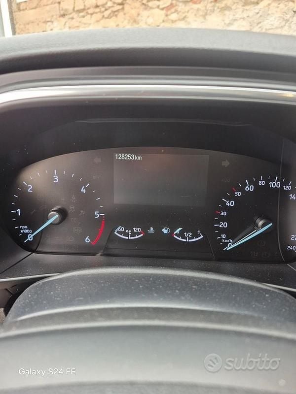 Usata Ford Focus 120 CV (88 kW) 2020 Blu Station wagon