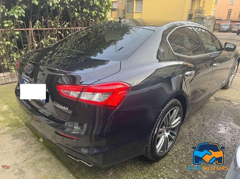 Usata Maserati Ghibli 250 CV (183 kW) 2017 Nero Berlina