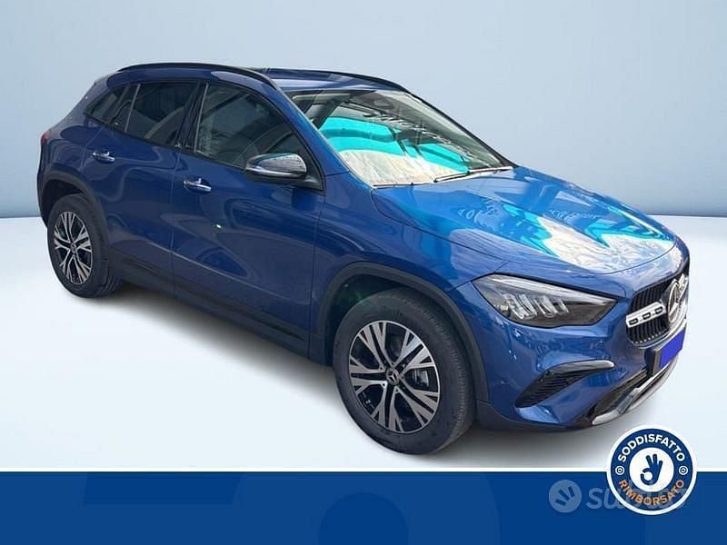 Usata Mercedes GLA200 Advanced Plus 150 CV (110 kW) 2025 Blu metallizzato SUV