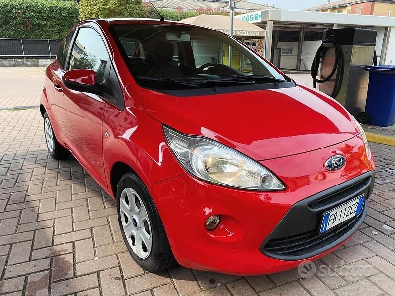 Usata Ford Ka 69 CV (50 kW) 2015 Rosso Utilitaria