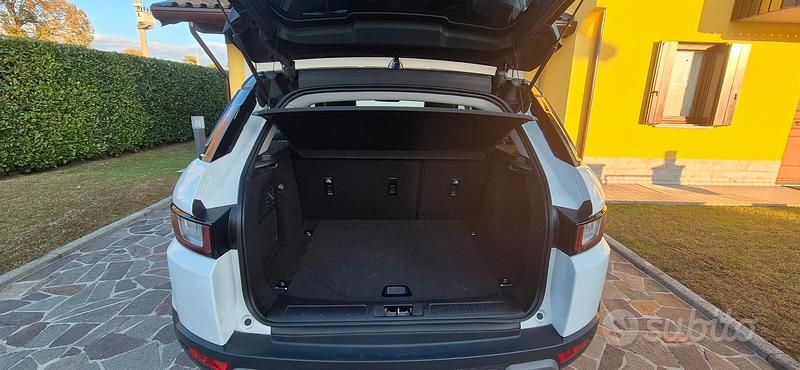 Usata Land Rover Range Rover evoque 150 CV (110 kW) 2017 Bianco SUV