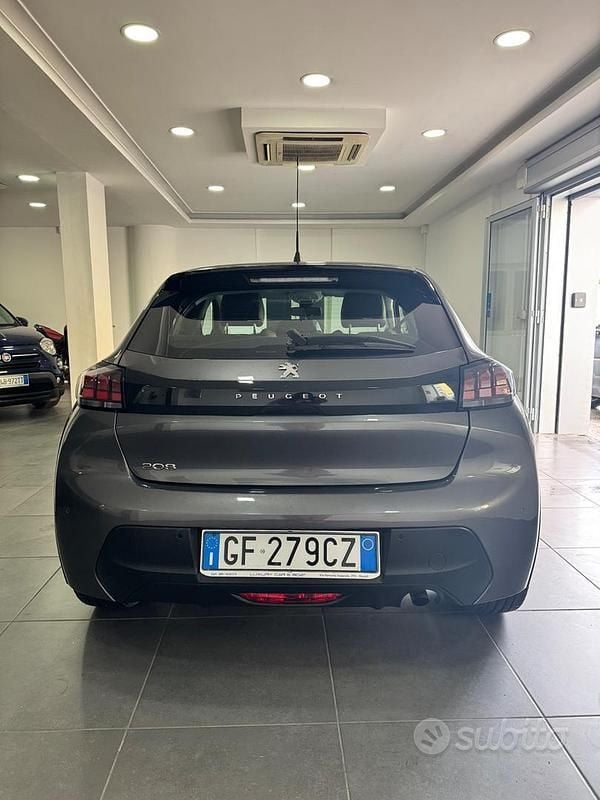 Usata Peugeot 208 Active 75 CV (55 kW) 2021 Grigio Utilitaria