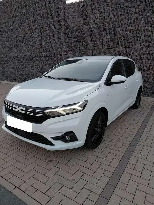 Usata Dacia Sandero Expression 101 CV (74 kW) 2024 Berlina