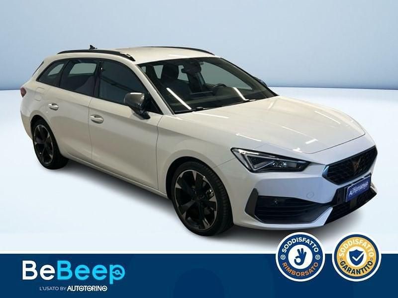 Usata Cupra Leon 150 CV (110 kW) 2024 Bianco pastello Berlina