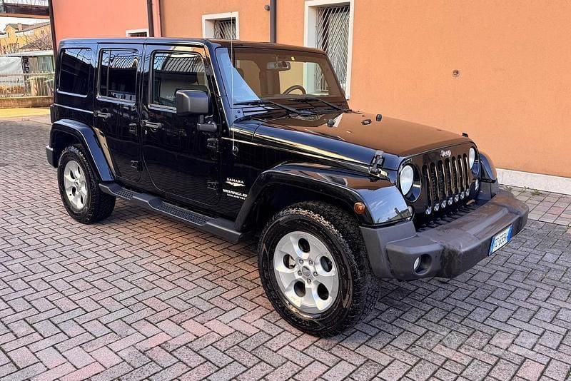 Usata Jeep Wrangler Unlimited Sahara 200 CV (147 kW) 2016 Nero SUV