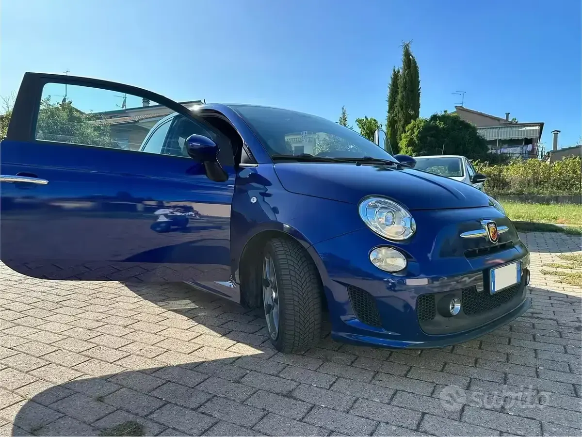 Usata Abarth 595 140 CV (102 kW) 2016 Bluazzurro Berlina
