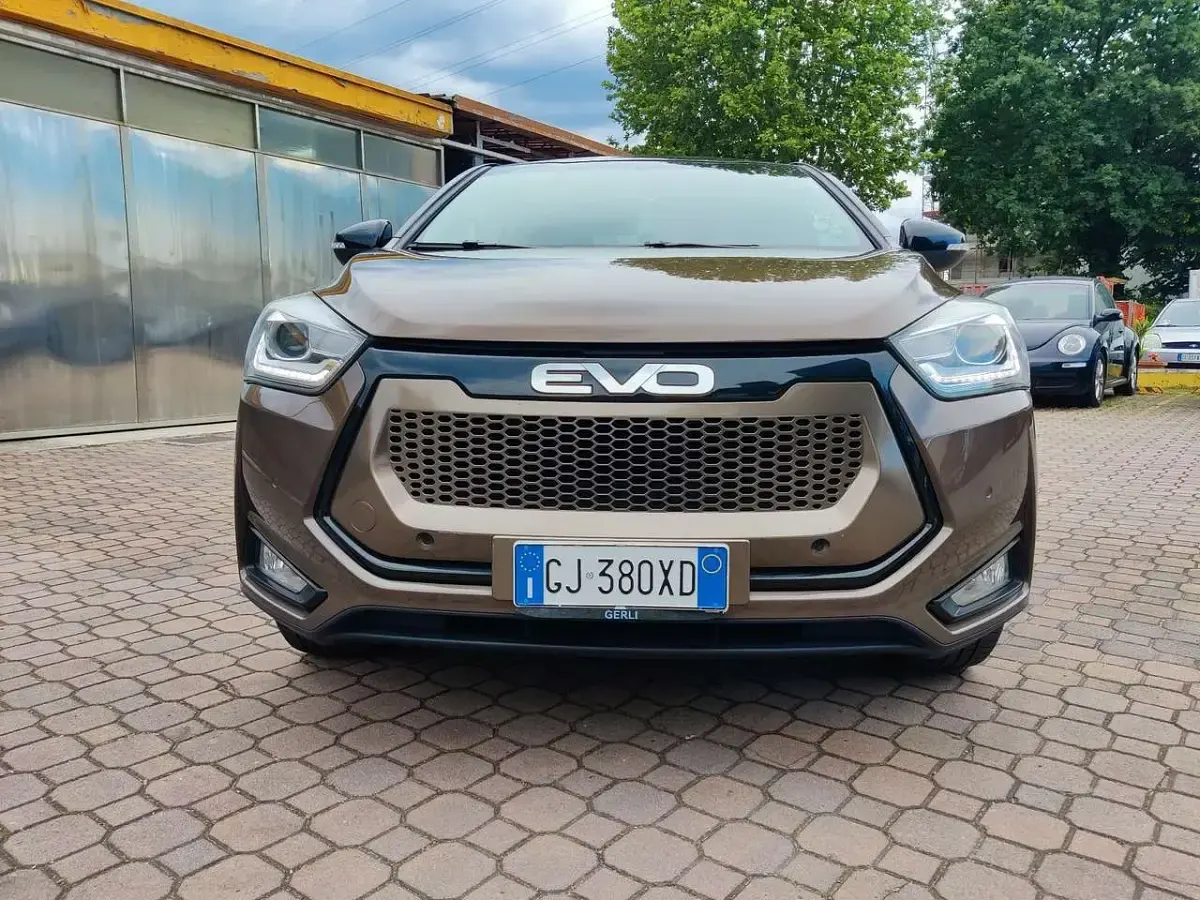 Usata EVO Evo 3 113 CV (83 kW) 2022 Marrone SUV