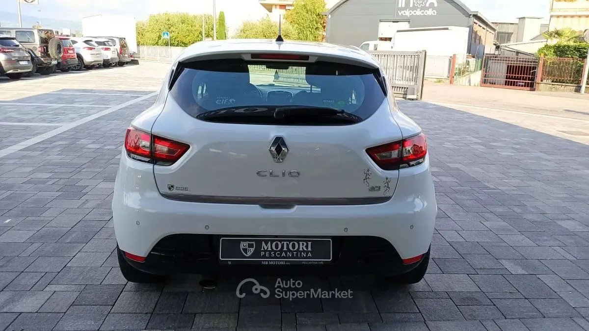 Usata Renault Clio IV 75 CV (55 kW) 2015 Bianco Berlina