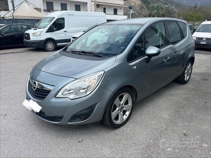 Usata Opel Meriva Cosmo 120 CV (88 kW) 2013 Giallo Monovolume