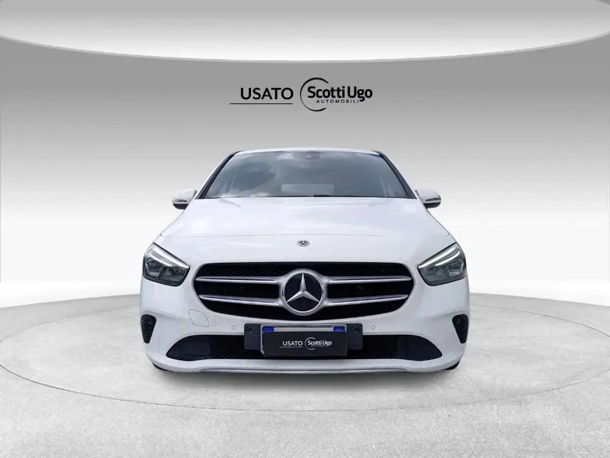 Usata Mercedes B250e 160 CV (117 kW) 2022 Bianco Monovolume