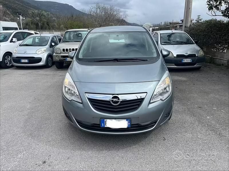Usata Opel Meriva Cosmo 120 CV (88 kW) 2013 Giallo Monovolume
