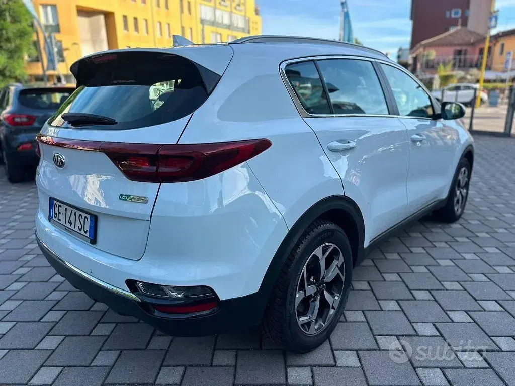 Usata Kia Sportage 136 CV (100 kW) 2021 Bianco SUV