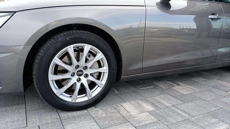 Usata Audi A4 Business 204 CV (150 kW) 2022 Gray Station wagon