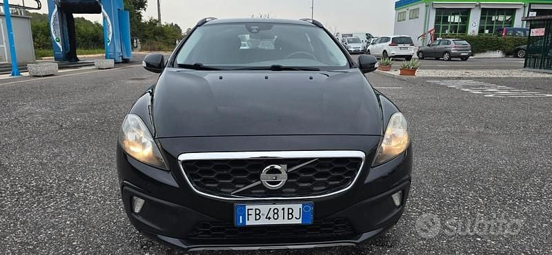 Usata Volvo V40 CC 119 CV (87 kW) 2015 Nero Station wagon