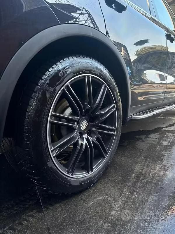 Usado Porsche Cayenne 245 CV (180 kW) 2011 Negro SUV