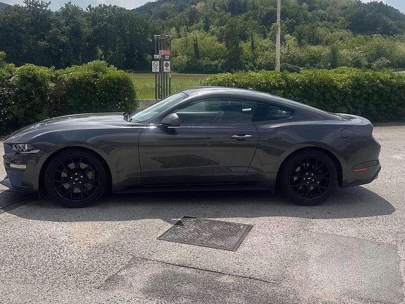 Usata Ford Mustang Fastback 290 CV (213 kW) 2019 Grigio Coupé