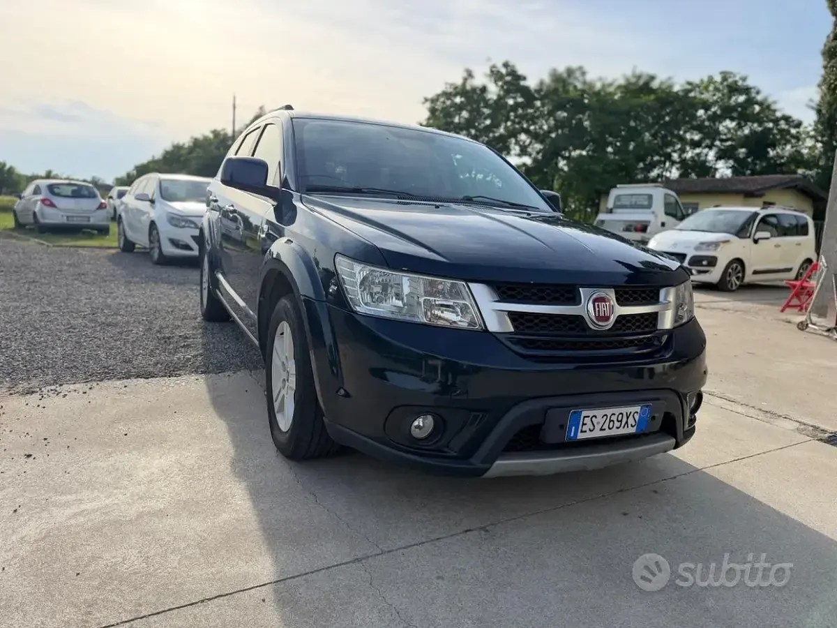 Usata Fiat Freemont 170 CV (125 kW) 2013 Blu SUV