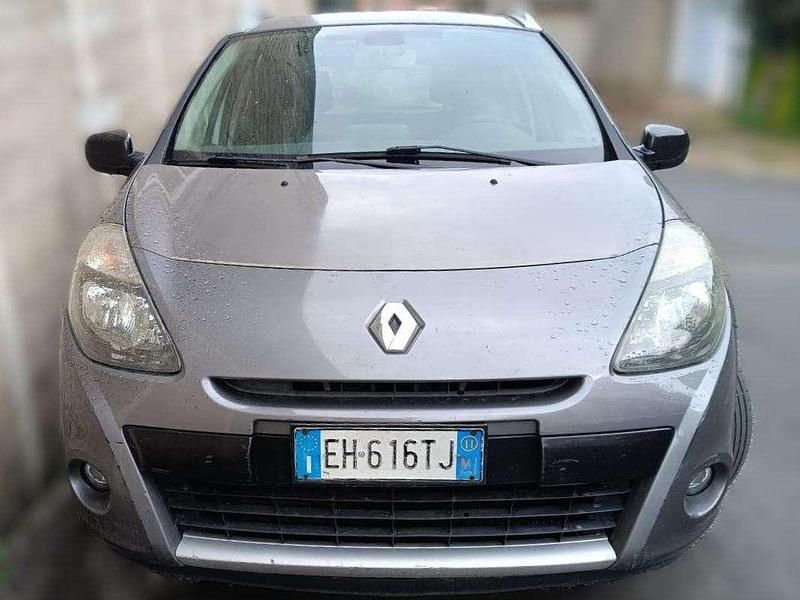 Usata Renault Clio GrandTour Dynamique 88 CV (64 kW) 2011 Bronzo Station wagon