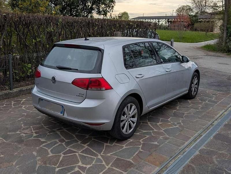Usata VW Golf VII 110 CV (80 kW) 2017 Argento Berlina