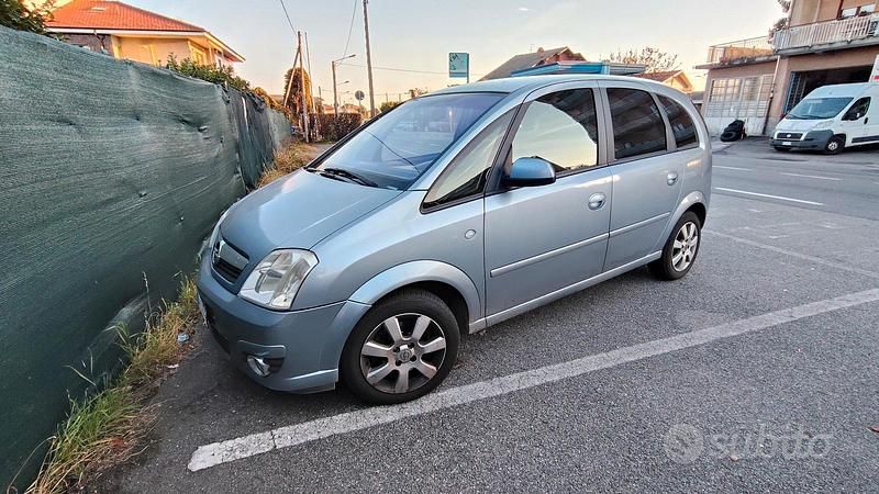 Usata 2006 Opel Meriva Monovolume | 500 € (Super prezzo) - Immagine 1/3