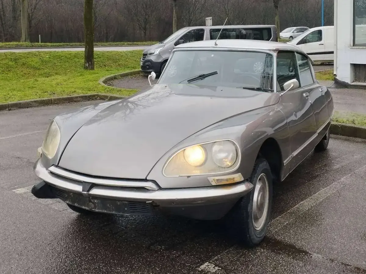 Usata Citroën DS 116 CV (85 kW) 1973 Argento Berlina