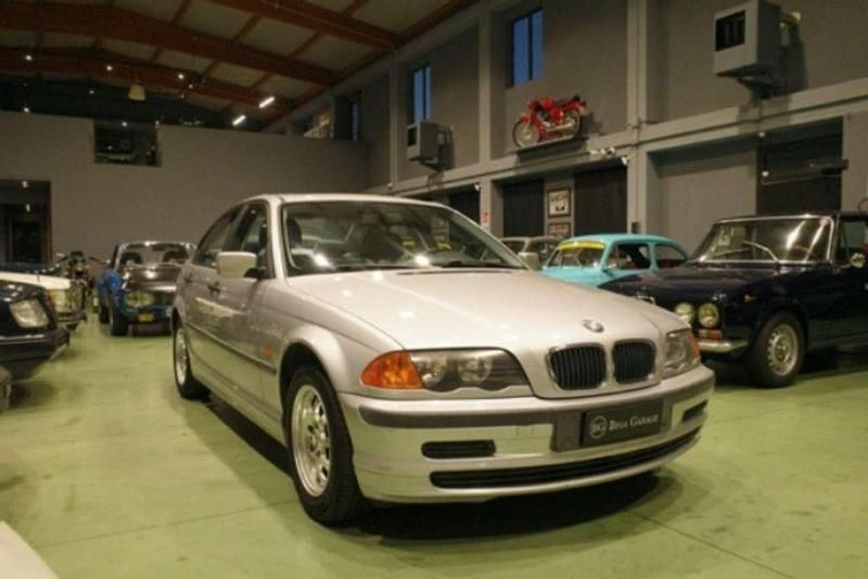 Usata BMW 318 118 CV (86 kW) 1998 Argento Berlina