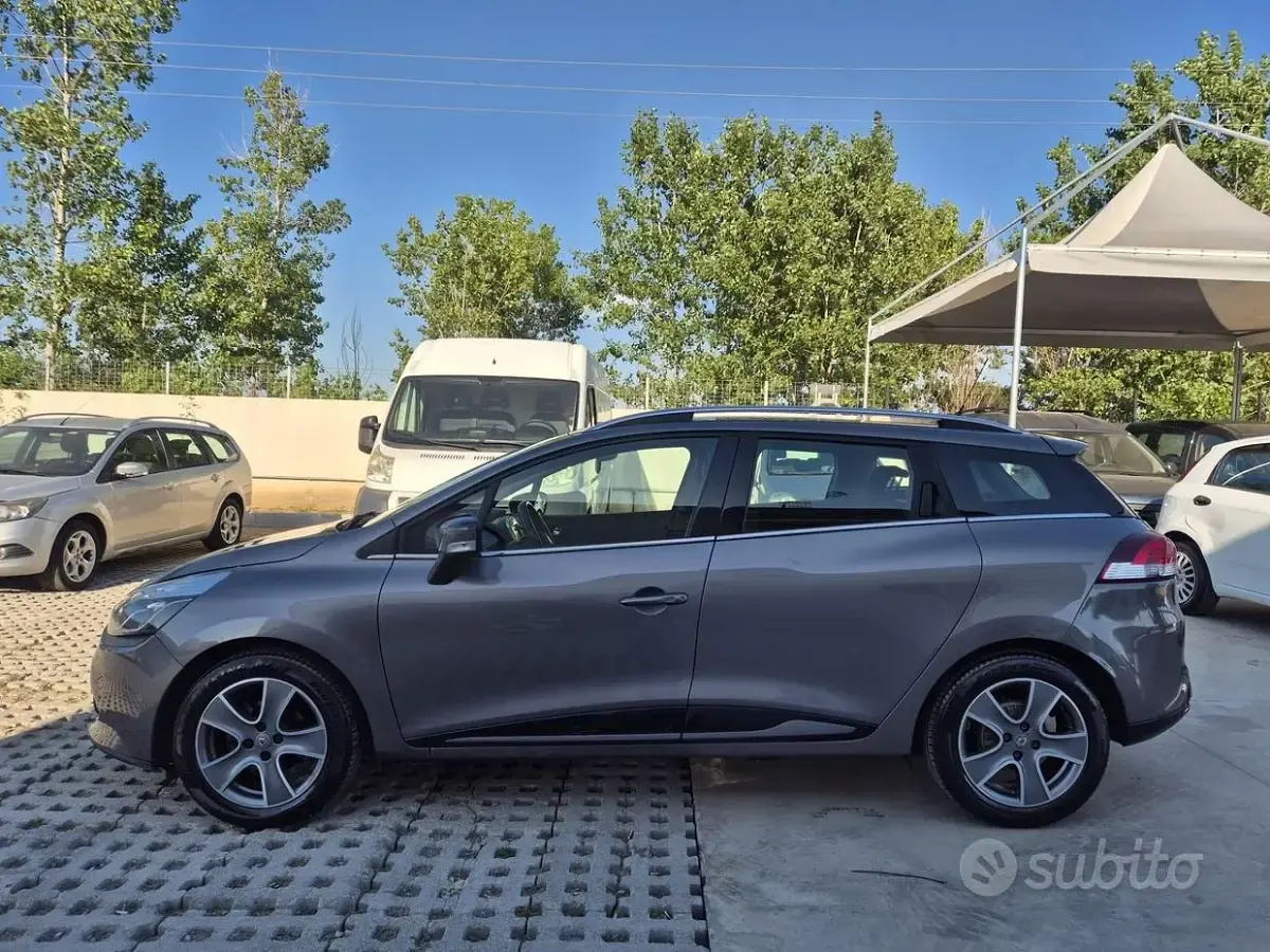 Usata Renault Clio 75 CV (55 kW) 2015 Grigio Station wagon