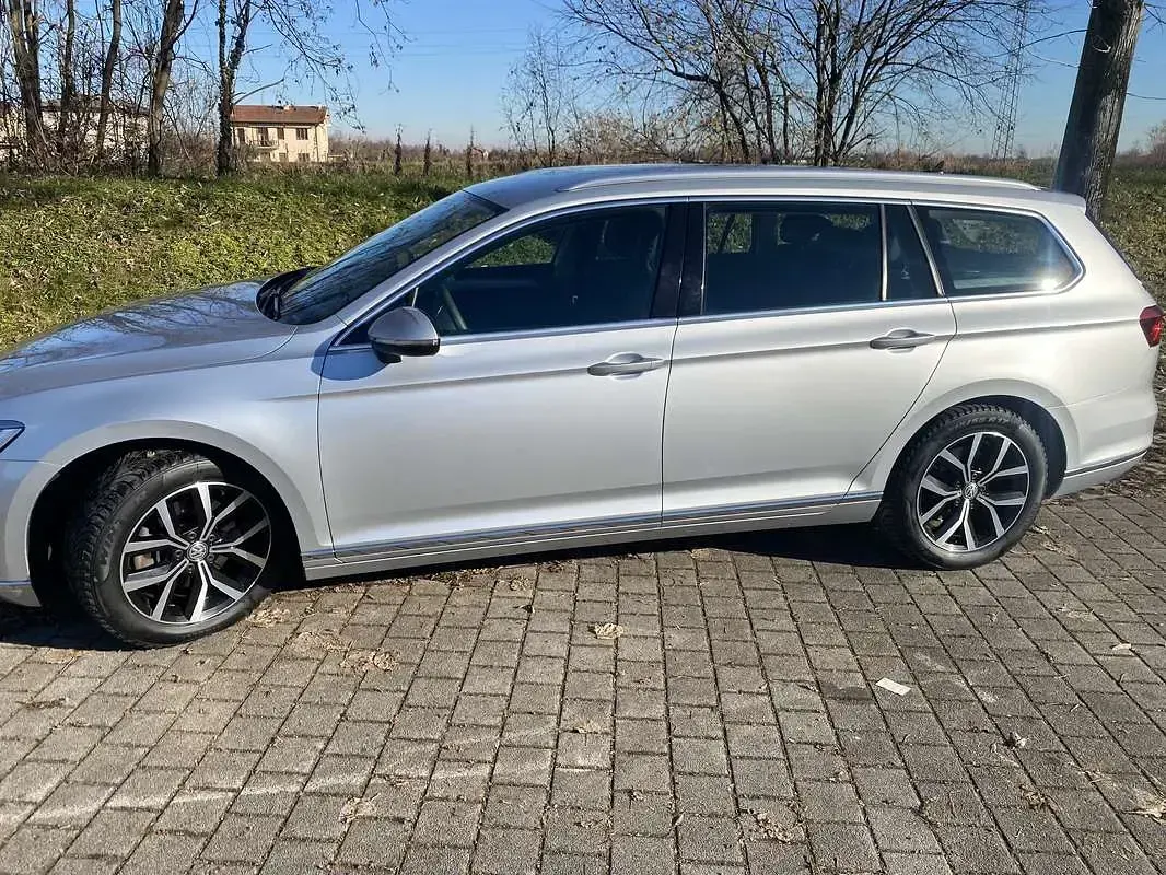 Usata VW Passat Executive 150 CV (110 kW) 2016 Station wagon