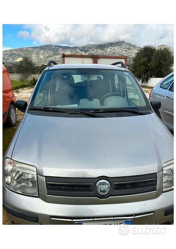 Usata Fiat Panda 70 CV (51 kW) 2004 Grigio Utilitaria