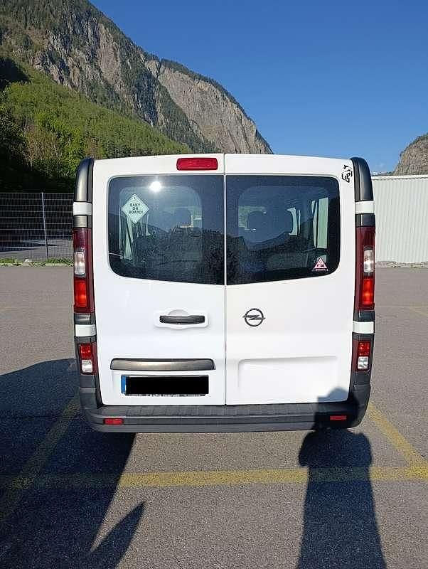 Usata Opel Vivaro 125 CV (91 kW) 2017 Monovolume