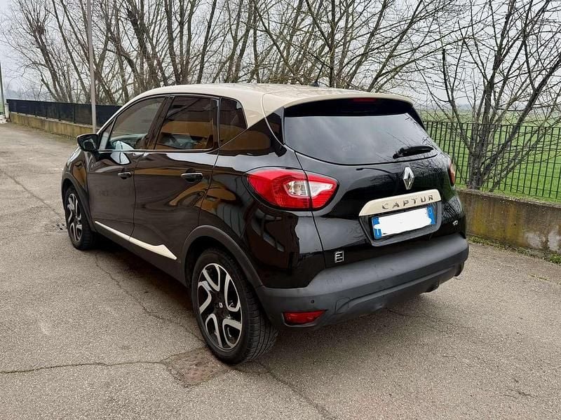 Usata Renault Captur 90 CV (66 kW) 2013 Nero SUV
