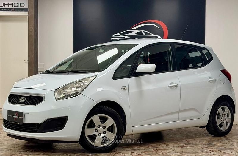 Usata Kia Venga 90 CV (66 kW) 2013 Bianco Utilitaria