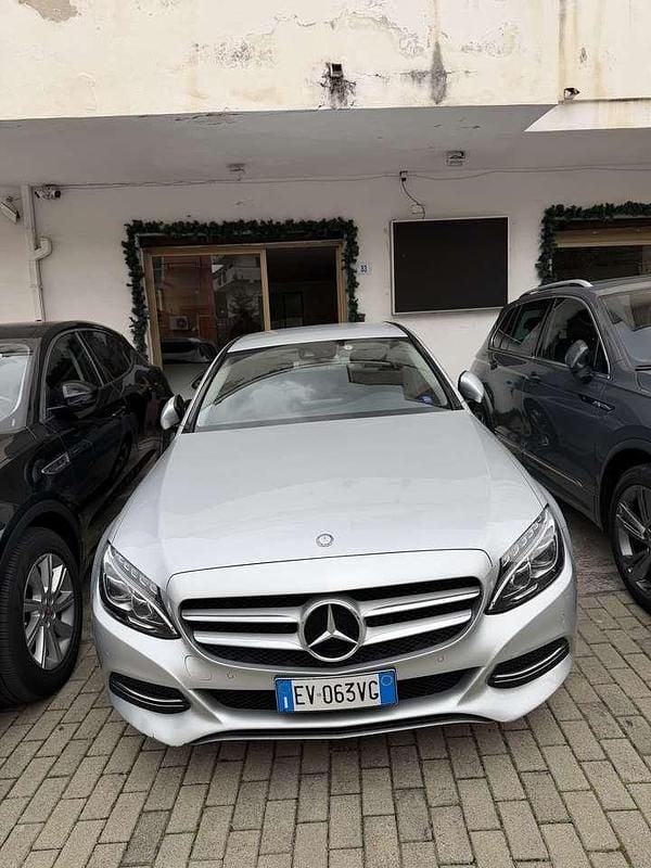 Argento Usata 2014 Mercedes C220 Berlina | 14.700 € (Buon prezzo) - Immagine 1/4