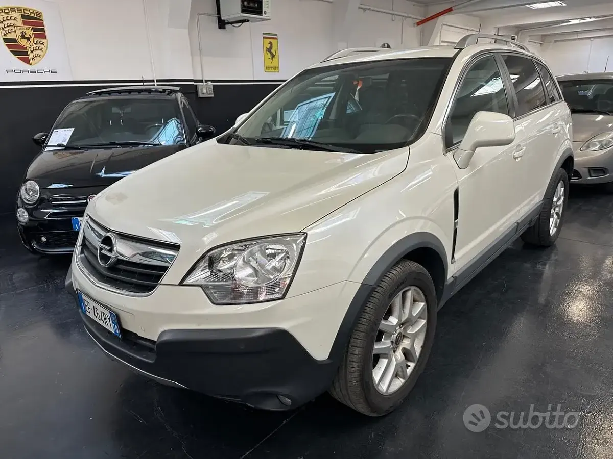 Usata Opel Antara Cosmo 150 CV (110 kW) 2010 Bianco SUV